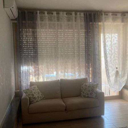 Naxos Beach Apartment Джардини-Наксос Экстерьер фото