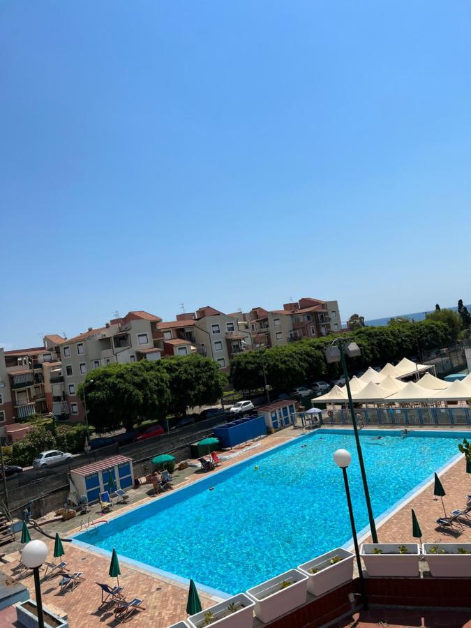 Naxos Beach Apartment Джардини-Наксос Экстерьер фото